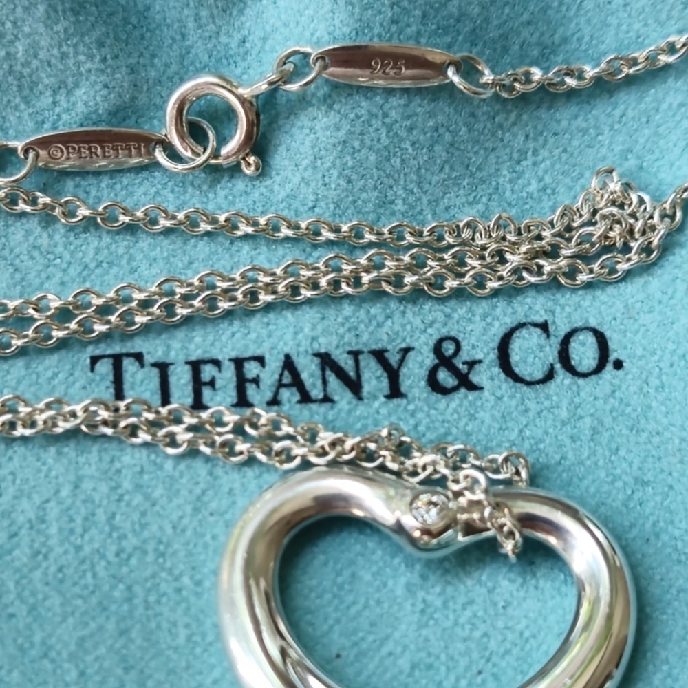 Tiffany & Co Open Heart W/Diamond Pendant